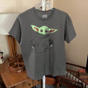 Men’s Sz. L (42/44) Mad Engine Star Wars Yoda Short Sleeve T-Shirt